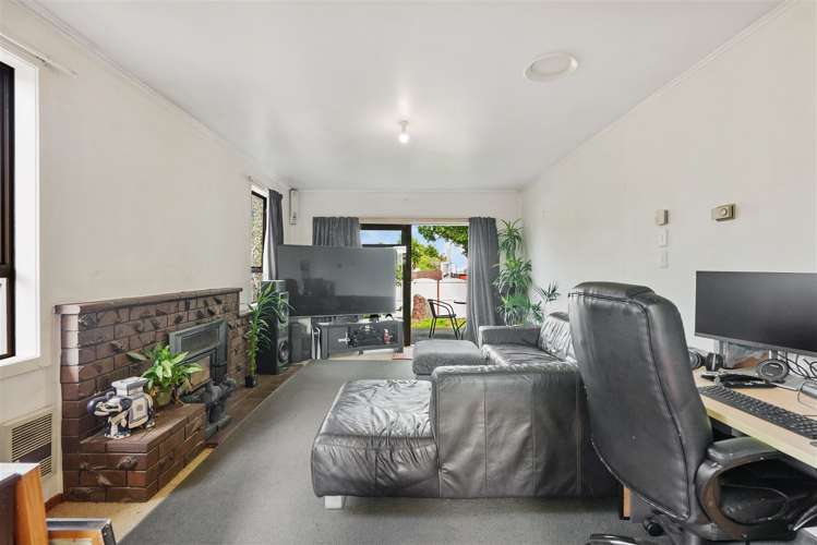 14 Rollerson Street Papakura_8