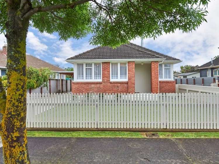 10 Leicester Street Terrace End_1