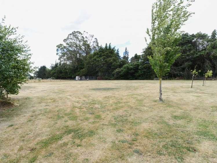 78a White Road Otane_17