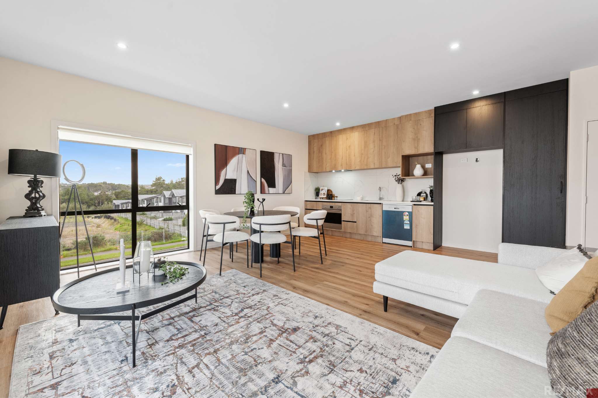 A2F10/393 Ormiston Road Flat Bush Manukau City Houses for Sale