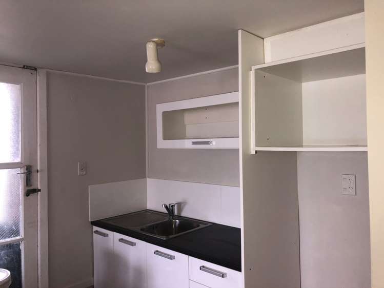 7 Crystal Avenue Glendene_13