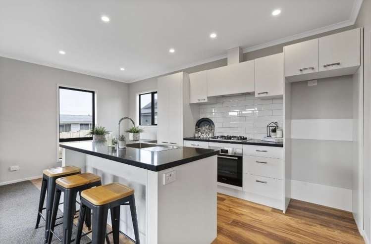 112a Broadway Waitara_4