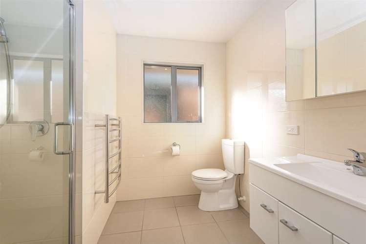 27 Bayliss Close Northwood_8