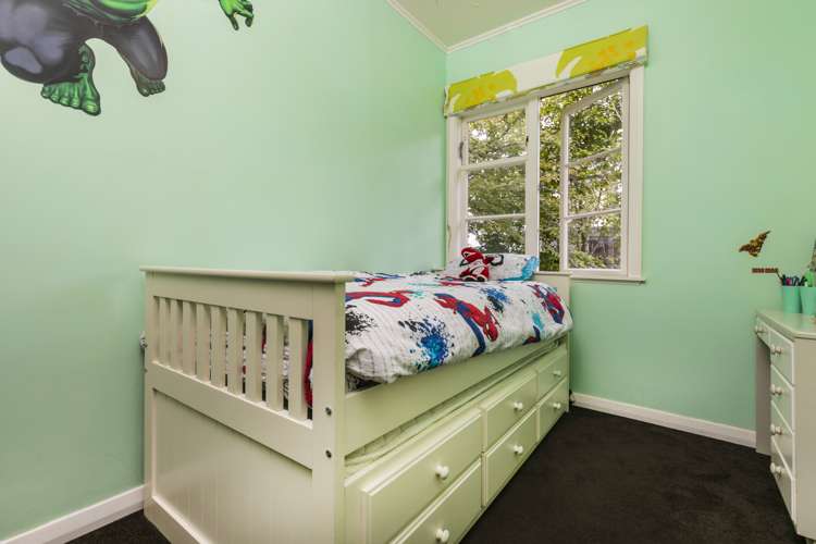 1/235 Lake Road Belmont_13