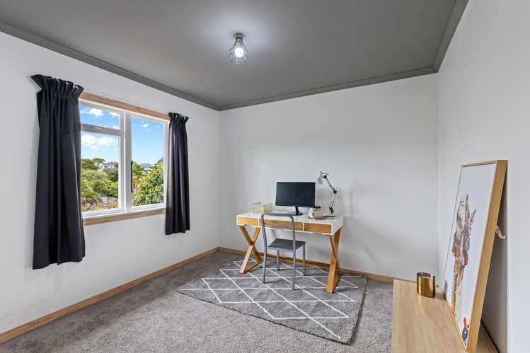 13 York Crescent Westown_12