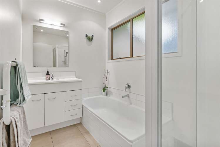 3/4 Marama Street Castor Bay_10