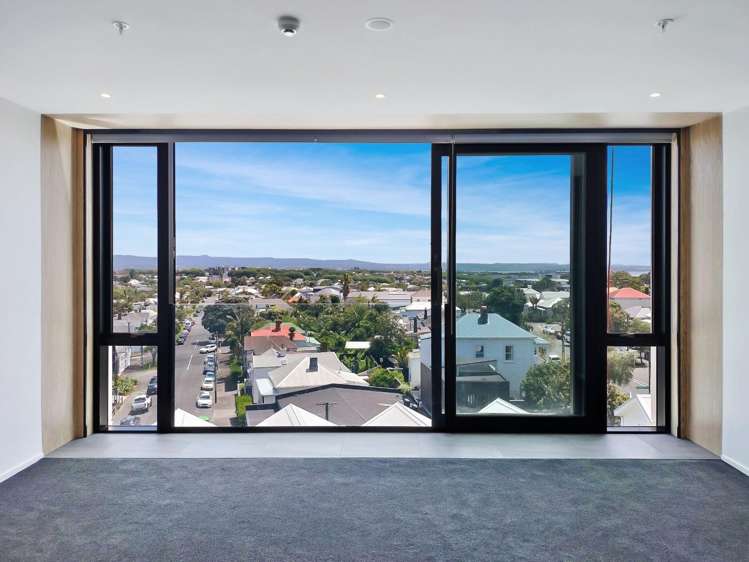 303/8 Rose Road_0