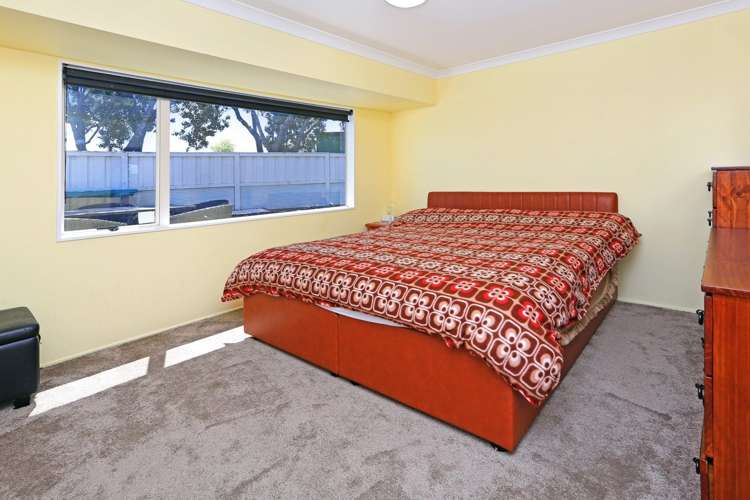 1/8 Nakhle Place Manurewa_7