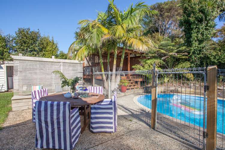 27 Puketitiro Street Glen Eden_16