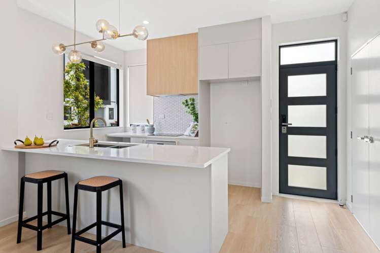 17 Papa Takaro Lane Flat Bush_7