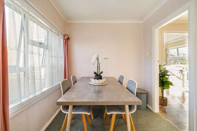 4 Heretaunga Square Silverstream_9