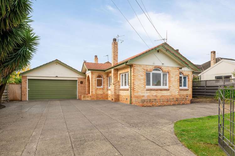 8 Knighton Road_0