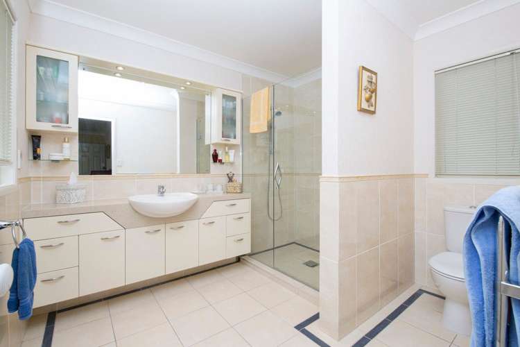 8 Bejoy Rise East Tamaki Heights_16