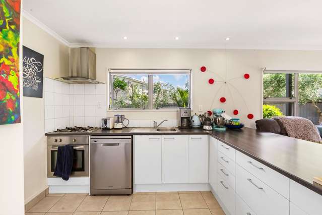 3b Lillian Place Orewa_3