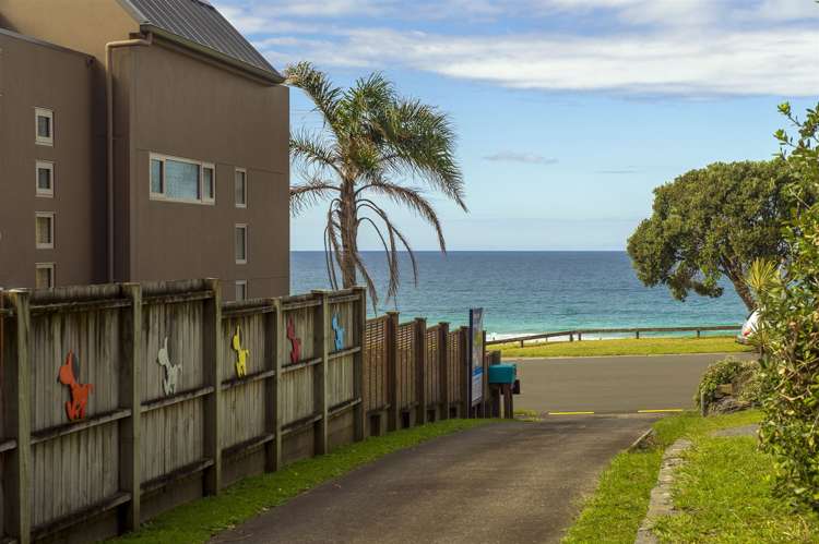 119 Oratia Place Onemana_39