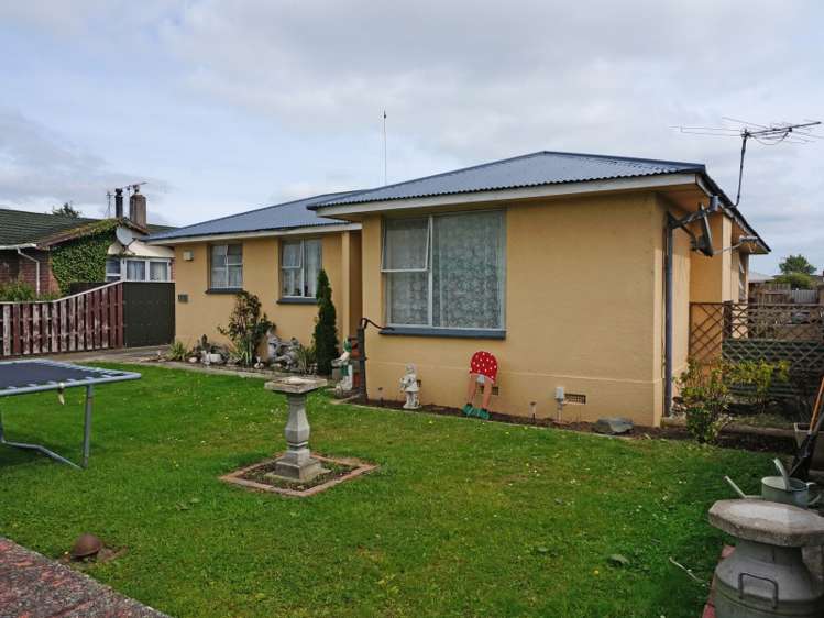 61 Glenalmond Crescent Rockdale_14