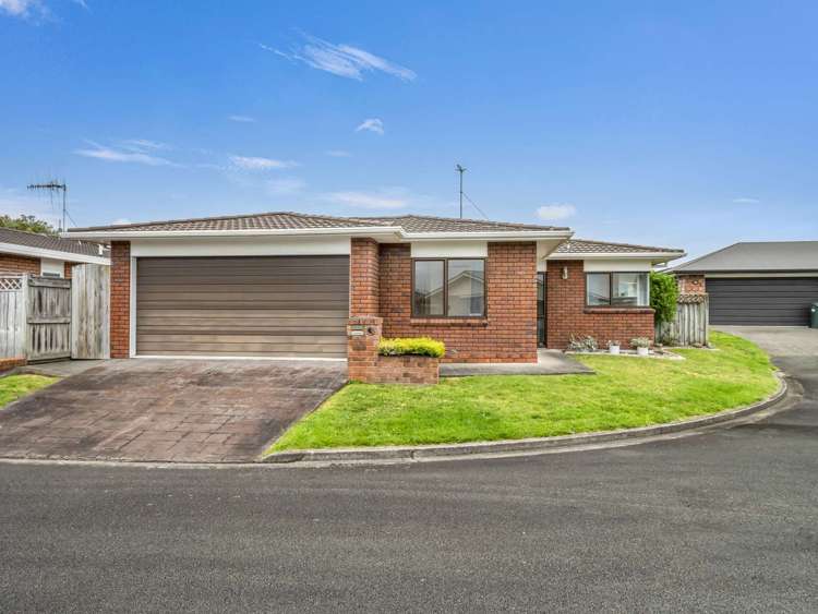 1 Loader Place Tawhero_4