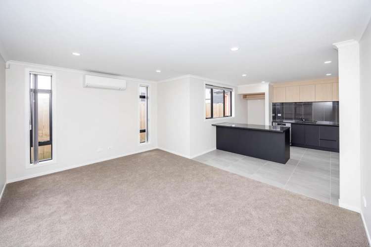 2/57 Waireka Road Rototuna_10