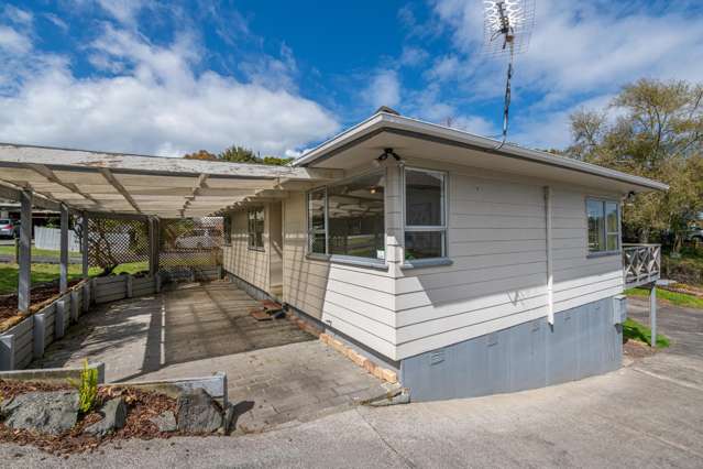 Freehold Freedom - Parking and Garaging Galore
