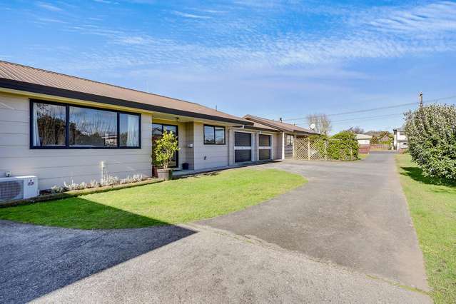 Fresh, tidy & move-in ready