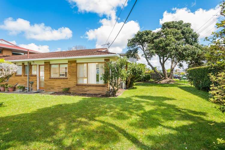 2/39 Francis Street Hauraki_3