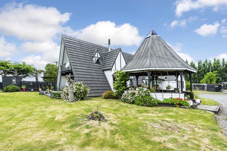 24 Brook Street Southbridge_1