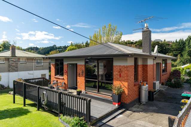Townhouse style with all the extras