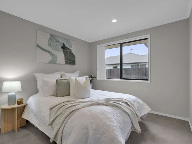 4 Raddington Way Huntington_8