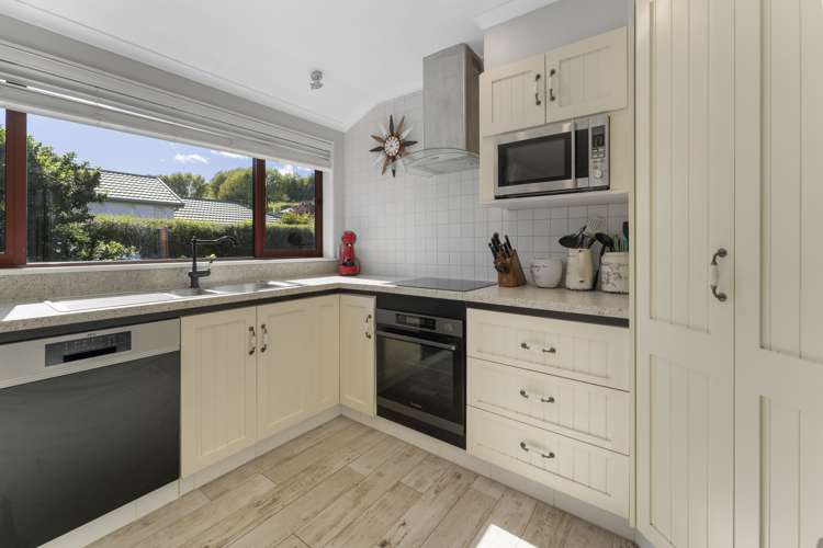 5 Burrough Place Enner Glynn_10