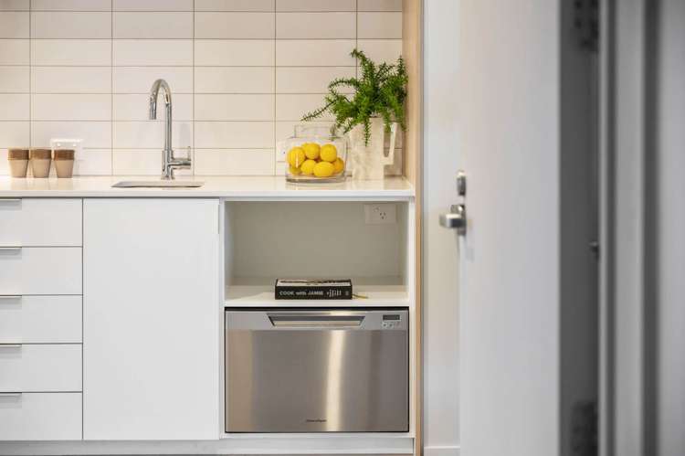 303/3 Bluegrey Avenue Stonefields_11