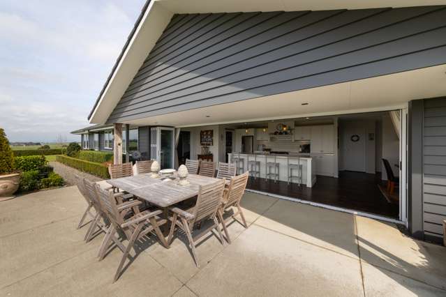 105 Awawa Road Halcombe_3