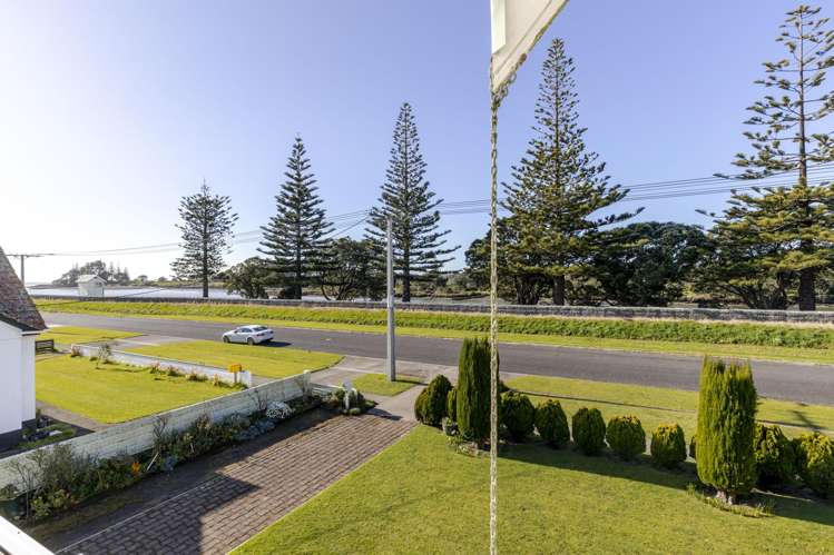 85 Queen Street Waitara_2