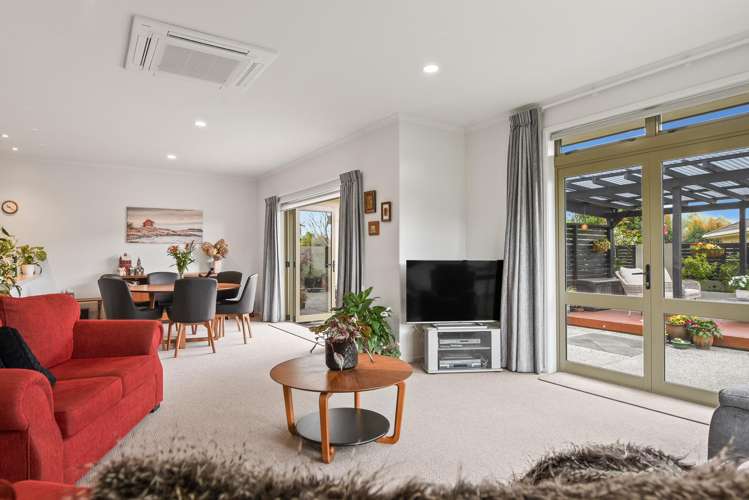 20 Devoy Drive Owhata_7