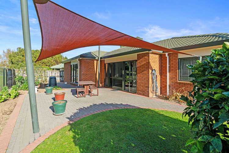 13 Reynolds Drive Glenview_15