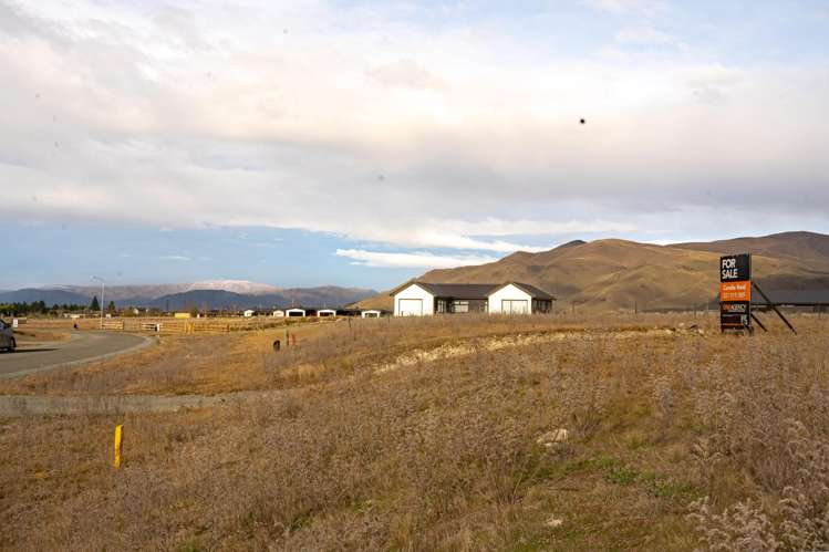 15 Tussock Crescent Twizel_8