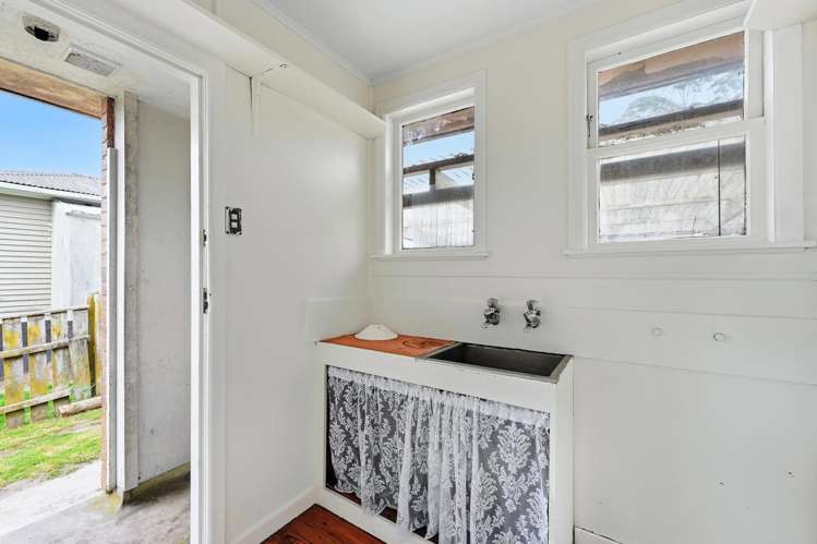 43 Ford Road Fordlands_11