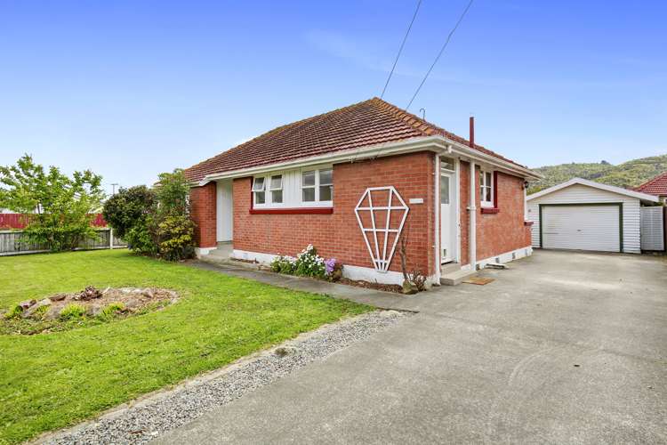 1105 High Street Taita_12