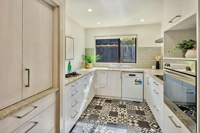 4/406 Fergusson Drive Heretaunga_3