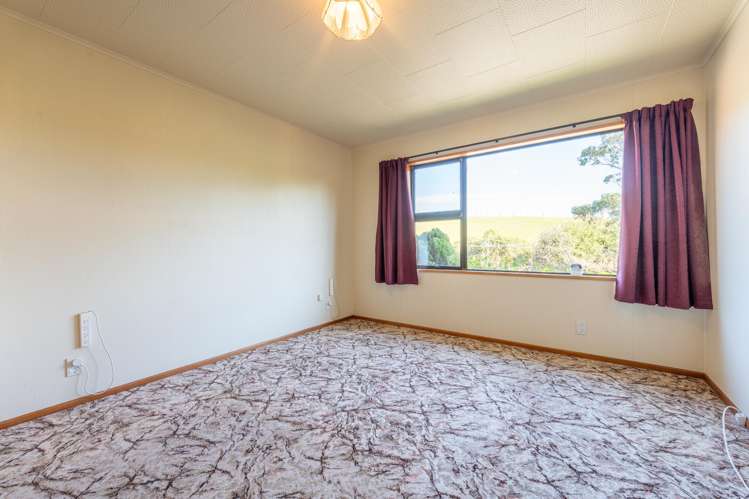16 Coronation Street Moeraki_13