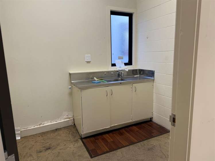 Shop 1, 27 Bay Road Kilbirnie_4