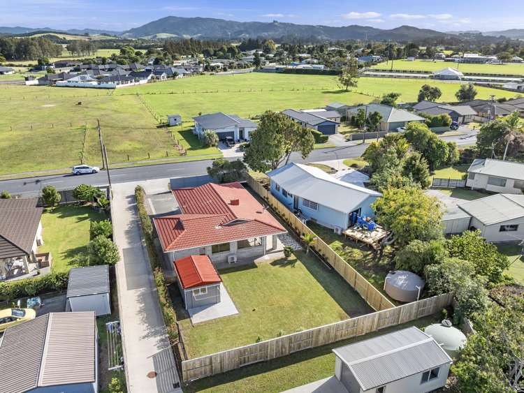 19 South Road Waipu_32