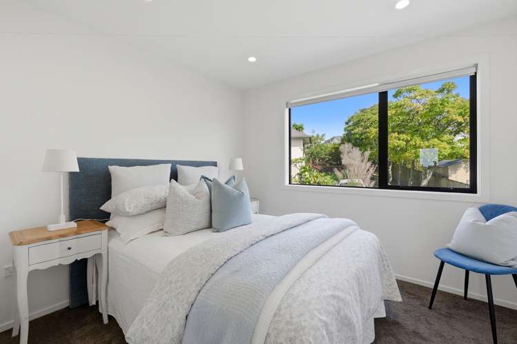 2/19 Trias Road Totara Vale_14