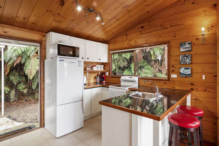 248 Spencer Road Lake Tarawera_9