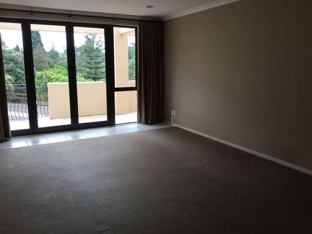 22/8 Monte Cassino Place Birkdale_2