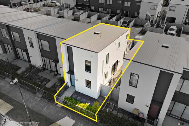 End Townhouse Sun Soaked Light Bright Value Deal