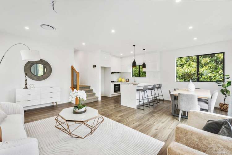 21 Coroglen Avenue Birkenhead_1