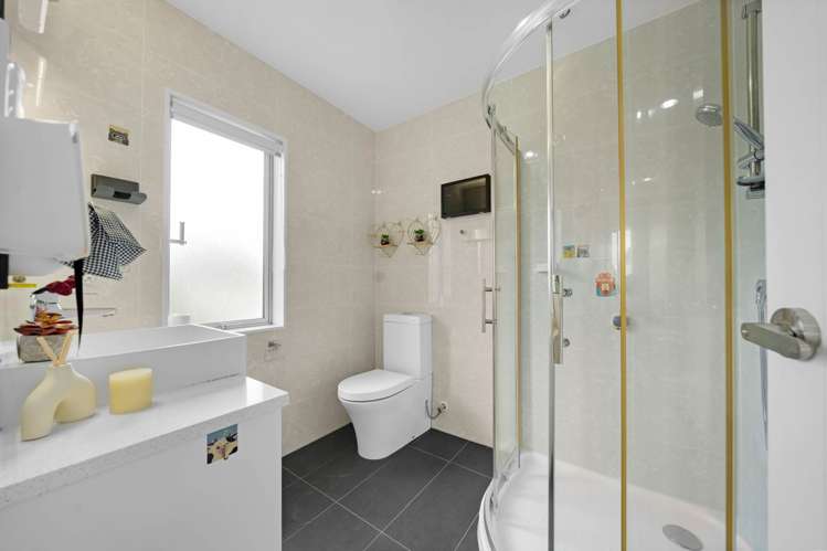 30 Castlederg Drive Flat Bush_26