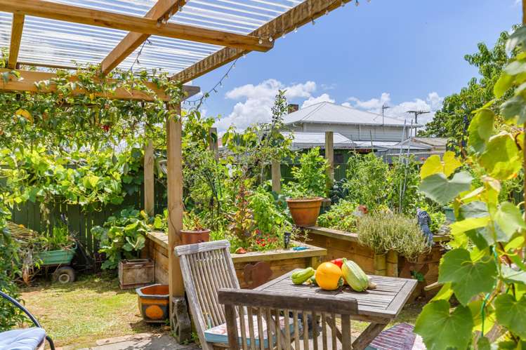 8 Corbett Street Paeroa_16