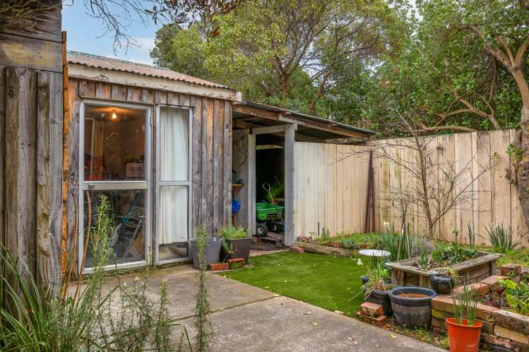 6 Chamberlain Avenue Amberley Beach_17