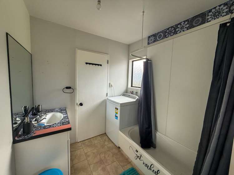 20 Wanganui Flat Road Harihari_15